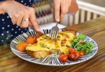 Evo šta žene poslije 60. godine obavezno moraju jesti za jače kosti: Pogledajte spisak svih namirnica po savjetu nutricioniste Evo šta žene poslije 60. godine obavezno moraju jesti za jače kosti: Pogledajte spisak svih namirnica po savjetu nutricioniste - featured image
