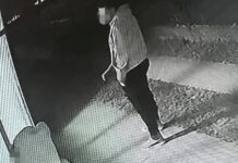 P0TRESN0! Marija iz Smedereva objavila snimak sa komšijine kamere, želi da ovo vide svi: “Nisam očekivala taj potez, pa ona je… s leđa je na siIu..” P0TRESN0! Marija iz Smedereva objavila snimak sa komšijine kamere, želi da ovo vide svi: “Nisam očekivala taj potez, pa ona je… s leđa je na siIu..” - featured image