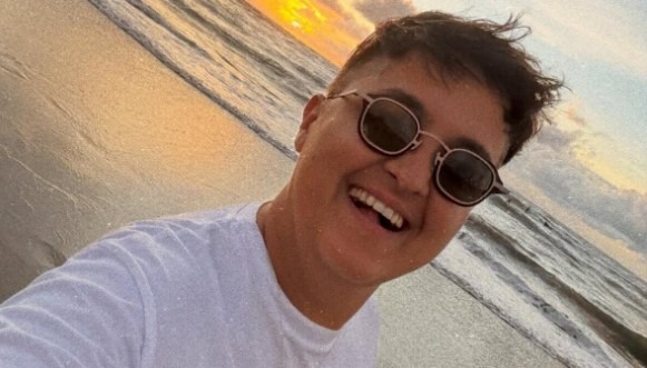 KO JE REKAO DA JE NEMOGUĆE!!!Pogledajte kako je izgledala najromantičnija PROSIDBA NA PLAŽI!!A TEK DA VIDITE KO JE MLADOŽENJA pripremite se za ovo iznenađenje vijeka…. - featured image KO JE REKAO DA JE NEMOGUĆE!!!Pogledajte kako je izgledala najromantičnija PROSIDBA NA PLAŽI!!A TEK DA VIDITE KO JE MLADOŽENJA pripremite se za ovo iznenađenje vijeka…. - featured image