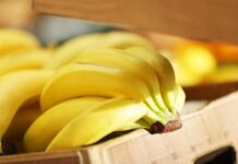 Evo zašto treba da operete banane čim ih donesete iz prodavnica: Mnogi to nikada ne rade, a trebalo bi Evo zašto treba da operete banane čim ih donesete iz prodavnica: Mnogi to nikada ne rade, a trebalo bi - featured image