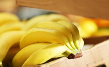 Evo zašto treba da operete banane čim ih donesete iz prodavnica: Mnogi to nikada ne rade, a trebalo bi Evo zašto treba da operete banane čim ih donesete iz prodavnica: Mnogi to nikada ne rade, a trebalo bi - featured image