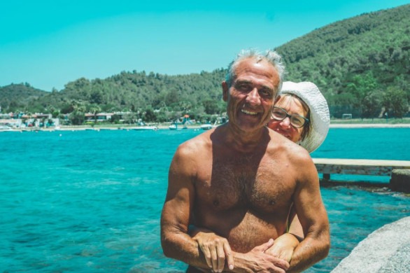 Na najvećem nudističkom kruzeru dočekalo ga je iznenađenje koje nije očekivao, nećete vjerovati ko je tamo bio…ŠOK - featured image Na najvećem nudističkom kruzeru dočekalo ga je iznenađenje koje nije očekivao, nećete vjerovati ko je tamo bio…ŠOK - featured image