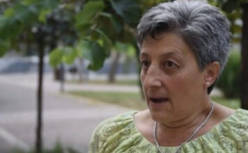“Videla sam crnu mrlju kako pušta pipke i bilo mi je jasno da imam rak debelog creva”: Ovako je Milena otkrila bolest “Videla sam crnu mrlju kako pušta pipke i bilo mi je jasno da imam rak debelog creva”: Ovako je Milena otkrila bolest - featured image