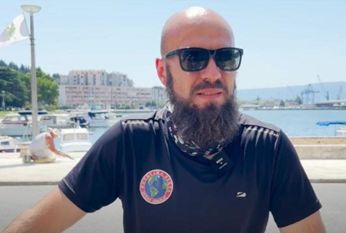 Srbin krenuo u obilazak Hrvatske, pa doživeo šok: Kada su mu videli tablice, izgovorili neverovatnu rečenicu! VIDEO - featured image Srbin krenuo u obilazak Hrvatske, pa doživeo šok: Kada su mu videli tablice, izgovorili neverovatnu rečenicu! VIDEO - featured image