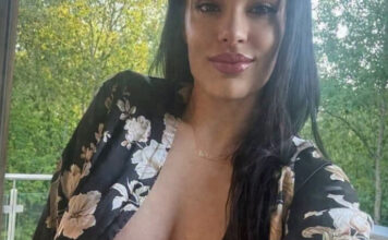 Ženu kojoj fale intimni odnosi prepoznajemo po 7 jasnih signala: Ako radi ovo učestalo, ona vapi za dodirom Ženu kojoj fale intimni odnosi prepoznajemo po 7 jasnih signala: Ako radi ovo učestalo, ona vapi za dodirom - featured image