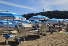 Pakao na crnogorskom primorju: Turisti besni pakuju kofere i prekidaju odmor, u špicu sezone se ovo dešava… Pakao na crnogorskom primorju: Turisti besni pakuju kofere i prekidaju odmor, u špicu sezone se ovo dešava… - featured image