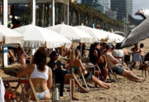 VLADAN JE NA PLAŽI U SUTOMORU UHVATIO ŽENU U PREVARI: “Zatekao sam ih kako se..” LJUDI SVE GLEDALI, pa mu je… VLADAN JE NA PLAŽI U SUTOMORU UHVATIO ŽENU U PREVARI: “Zatekao sam ih kako se..” LJUDI SVE GLEDALI, pa mu je… - featured image