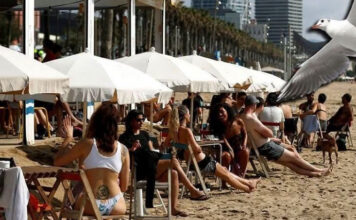 VLADAN JE NA PLAŽI U SUTOMORU UHVATIO ŽENU U PREVARI: “Zatekao sam ih kako se..” LJUDI SVE GLEDALI, pa mu je… VLADAN JE NA PLAŽI U SUTOMORU UHVATIO ŽENU U PREVARI: “Zatekao sam ih kako se..” LJUDI SVE GLEDALI, pa mu je… - featured image
