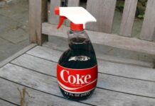 Kako soda bikarbona i Coca-Cola mogu pomoći pri čišćenju zagorjelog posuđa Kako soda bikarbona i Coca-Cola mogu pomoći pri čišćenju zagorjelog posuđa - featured image