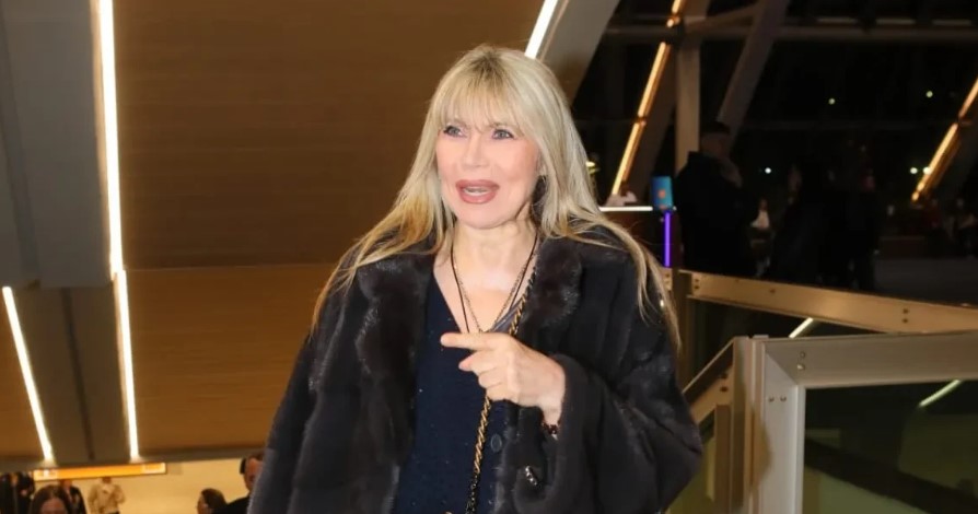 Stigla tužba Suzani Jovanović! Posle smrti Saše Popovića saznala za jezive detalje, evo ko se umešao!!!SLIKE I VIDEO SNIMCI OD KOJIH JE PALA U NESVJEST(FOTO) - featured image Stigla tužba Suzani Jovanović! Posle smrti Saše Popovića saznala za jezive detalje, evo ko se umešao!!!SLIKE I VIDEO SNIMCI OD KOJIH JE PALA U NESVJEST(FOTO) - featured image