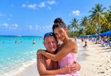 Moja majka me oduvijek upozoravala: „Nikada nemoj sjesti djedu u krilo.“ Mislila sam da je smiješna — sve dok mi to jednog dana, na plaži, nakon što smo snimili ovu fotografiju, ponovno nije rekla. Ovaj put sam je napokon upitala zašto… Moja majka me oduvijek upozoravala: „Nikada nemoj sjesti djedu u krilo.“ Mislila sam da je smiješna — sve dok mi to jednog dana, na plaži, nakon što smo snimili ovu fotografiju, ponovno nije rekla. Ovaj put sam je napokon upitala zašto… - featured image