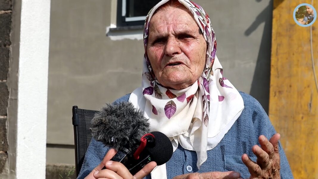 Vesti “Ja sam muslimanka iz Bosne i 4 godine sam ŽIVELA KOD POPA”: Svaki put kad sam se molila mi je rekao ovo - featured image Vesti “Ja sam muslimanka iz Bosne i 4 godine sam ŽIVELA KOD POPA”: Svaki put kad sam se molila mi je rekao ovo - featured image