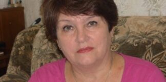 S 58 godina prijavila sam se na stranicu za upoznavanje kako bih pronašla ljubav. Prvi muškarac užasno je smrdio, drugi je došao sa svojom suprugom, a zbog trećega sam morala pobjeći spašavajući vlastiti život… Ali najveće iznenađenje čekalo me kod kuće. 😱💔 S 58 godina prijavila sam se na stranicu za upoznavanje kako bih pronašla ljubav. Prvi muškarac užasno je smrdio, drugi je došao sa svojom suprugom, a zbog trećega sam morala pobjeći spašavajući vlastiti život… Ali najveće iznenađenje čekalo me kod kuće. 😱💔 - featured image